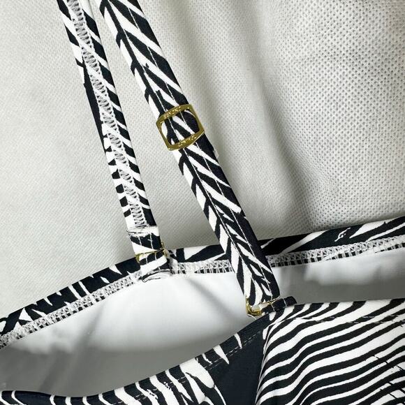 Beyond Control Giving Attitude One Shoulder Tummy Control Swimsuit Size 14 - Picture 6 of 10